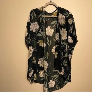 LAST DAY TO BUY!  Emory Park Floral Kimono, Sheer Navy, Size Small